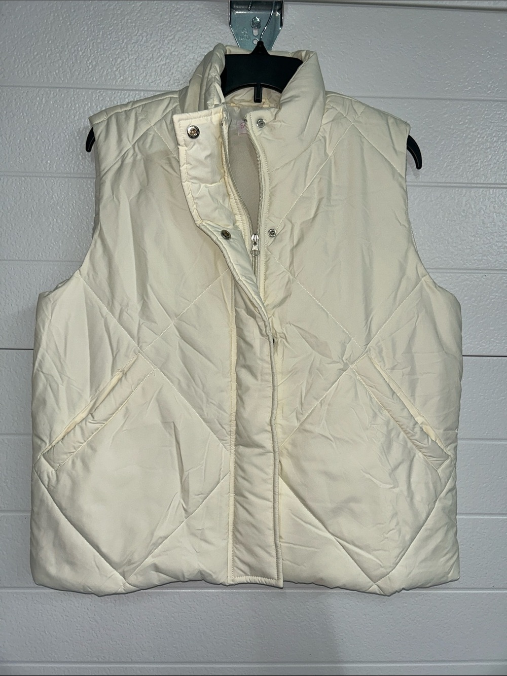 Pink Lily Quilted Puffer Vest - Cream